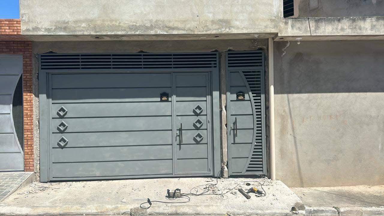 Portão social